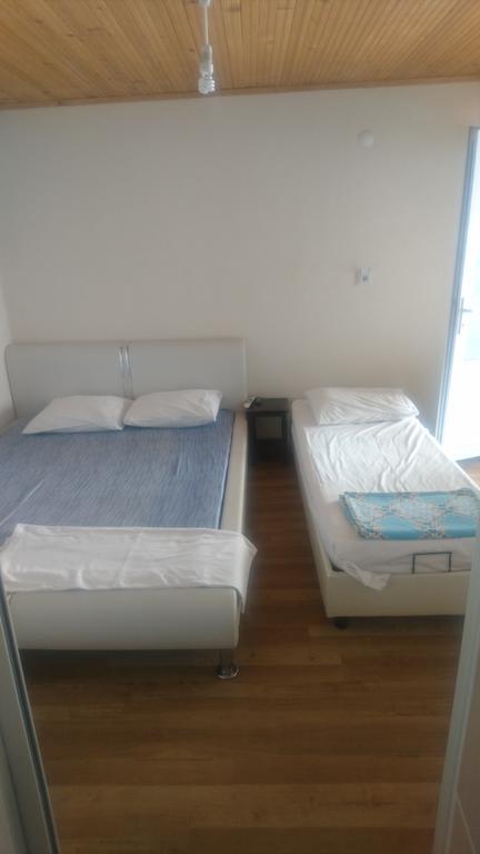 Erkin Apart Hotel Karsiyaka  Экстерьер фото