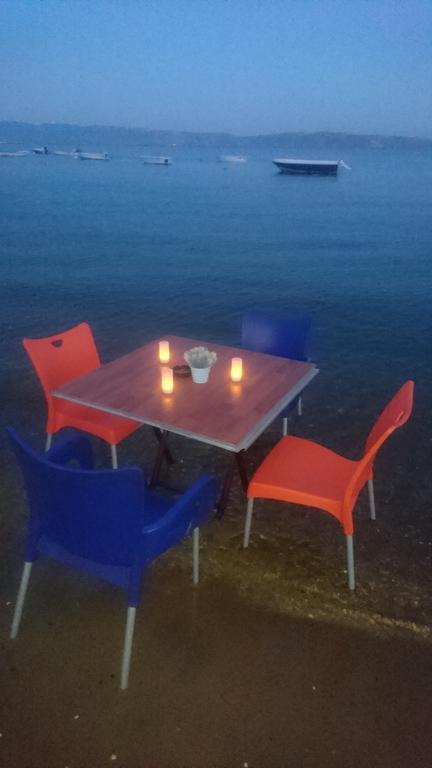 Erkin Apart Hotel Karsiyaka  Экстерьер фото