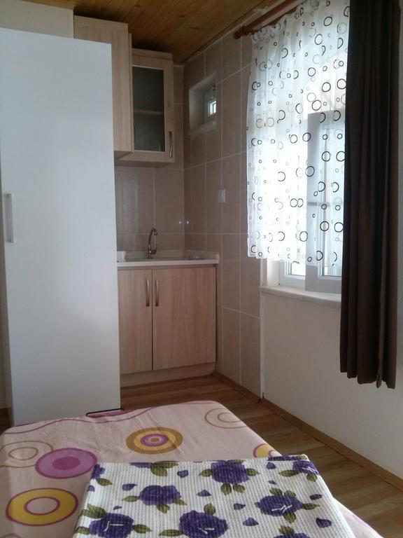 Erkin Apart Hotel Karsiyaka  Экстерьер фото